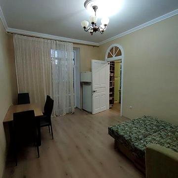 2 ком. кв. в шикарном р-не, ул. Базарная/Леонтовича/Парк Шевченко