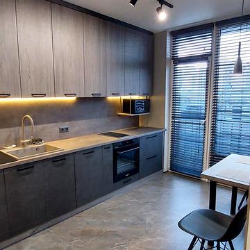 Євгена Коновальця вул., 37