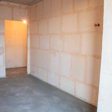 Продам  1 кім. квартиру 700 дол.м.кв ЖК Княгинен