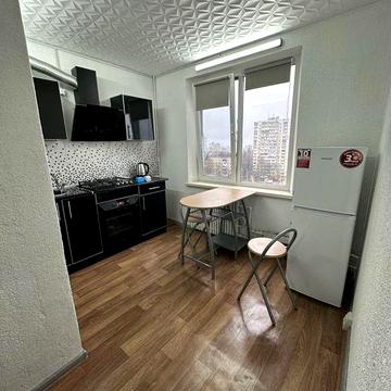 Однокімнатна квартира метро Героїв праці і студентська 5 хвилин пішки