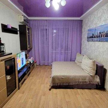 Продам 2-х кімнатну квартиру, метро 10 хвилин. Одеська.