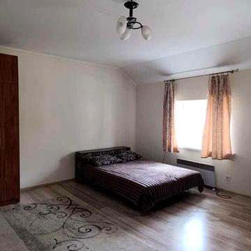 Продаж 1-кімнатної квартири в центрі міста (вул. Довженка)