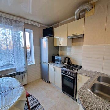 Довгострокова оренда 1к Квартира Кропивницького вулиця