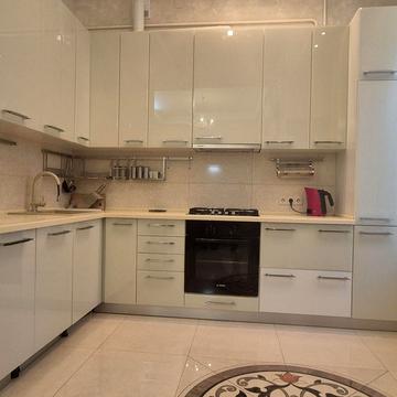 Хрещатик вул. (Kreschatic), 15