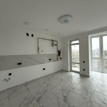 Продається 2 кім. новобудова з ремонтом