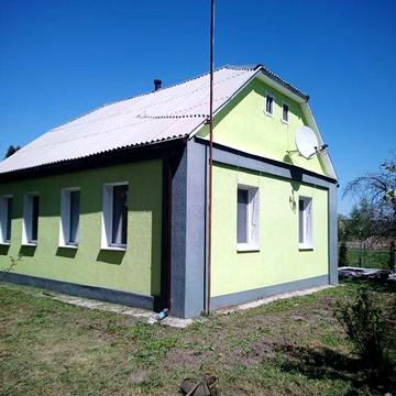 Будинок з комунікаціями в с. Веприк біля Фастова