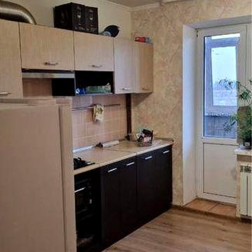 Ватутіна 36 Центр 38 школа вільна