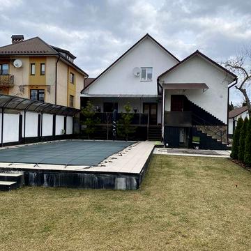 Продажа дома с басейном р-н . Роща клуб . 12 соток земли