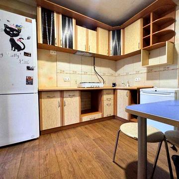 Купите квартиру в центре на С.Стрельцов (Артема), 33 в районе В.Неба