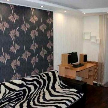 2к квартира,  метро Гагарина, Гимназическая набережная