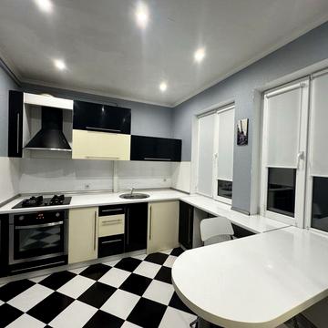 Затишний будинок з власним двориком, біля лісу (ВСЕ ВКЛЮЧЕНО!)