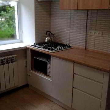 Продам 2-х кв.по Панаса Мирного з ремонтом.