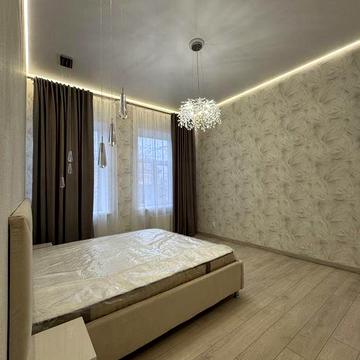 Продажа, 3 кімнатна квартира центр з гаражем