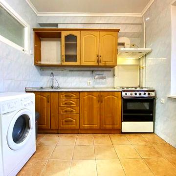 Оренда 2-кім. квартири. Русанівка, вул. Ентузіастів.