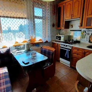 Продам 2 к.із.кв. біля метро, Олексіївка.