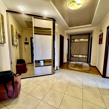 Продаж 5к Квартира Плугова вулиця