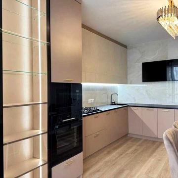 Двокімнатна з ремонтом біля тц Арсен ЖК Миру