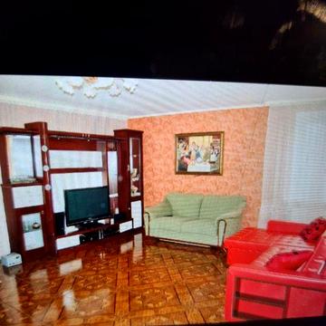 Дом с бомбомховищем на продажу