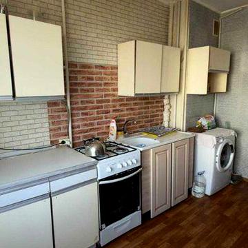 Продам 3-к квартиру с ремонтом, 5/9 эт, Ильфа и Петрова (3-288-341 ЛД)