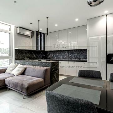 Джона Маккейна вул. (Івана Кудрі), 1