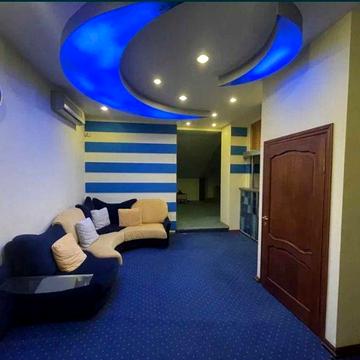 Пятикомнатная квартира в доме Бельгийского проекта/Французский бульвар