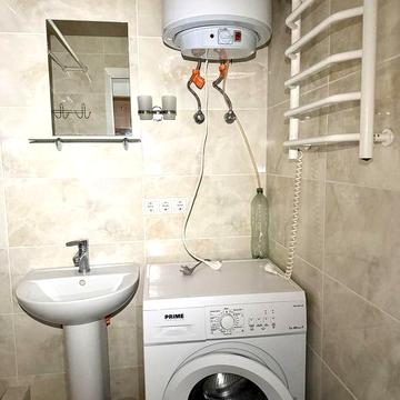 Квартира з ремонтом, меблі, техніка! ШВИДКО! Без комісії