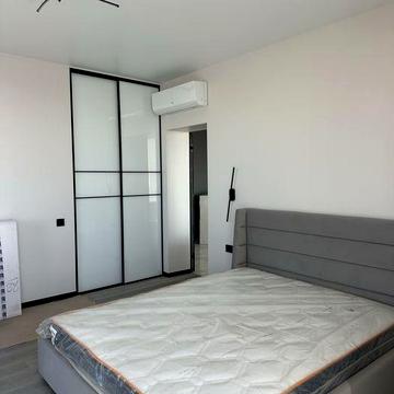 Двокімнатна квартира в центрі міста з видом на місто,можна з тваринкам