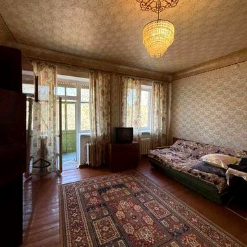 Продам 3к квартиру в центрі, 77кв.м. цегла, 4/5, кімнати роздільні