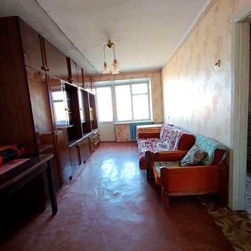 Продаж 2-х кімнатна на Амосова район міської лікарні