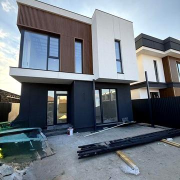 Продаж 4к Дім Райдужна вулиця