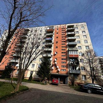 Продається двокімнатна квартира в смт. Солотвино