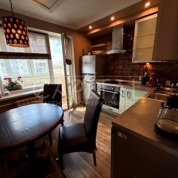 Митрополита Василя Липківського вул. (Урицького), 28