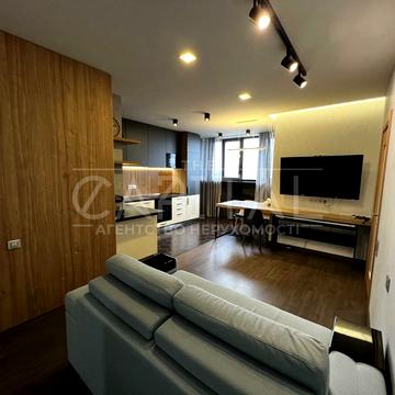 Моторний пров., 9