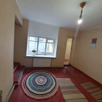 Продаётся 3-х комн.кв-ра. 2-я Военная. Центр.