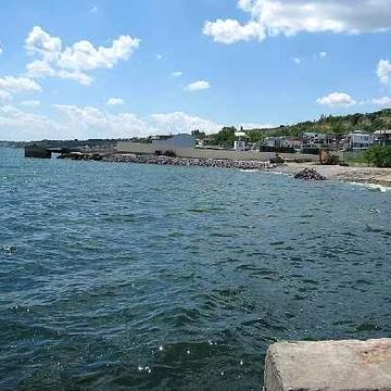 Дом возле моря Дача Ковалевского. Монастырь