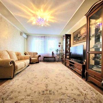 Продається сучасна 3-кімнатна квартира у монолітній новобудові