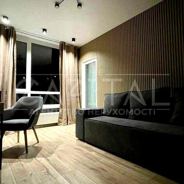 3 кімнатна кв ЖК Варшавський  63м2 є генератор  можна тварини