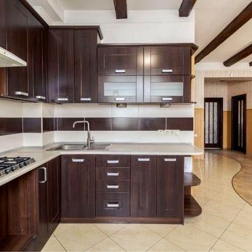 Продаж просторої двохрівневої квартири