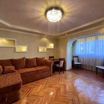 3к квартира біля парку Трильовського