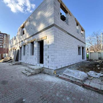 Продам таунхаус,центральні комунікації, газ,зручна локація