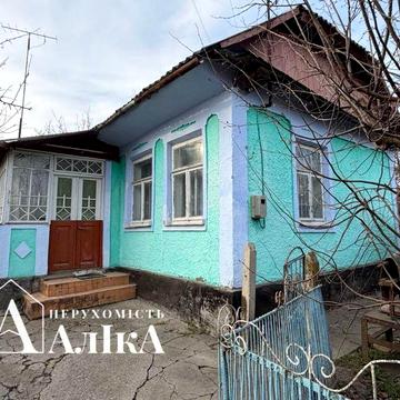 Продам невеликий будинок