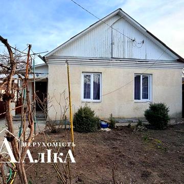 Продам будинок в затишному місці з гарним краєвидом