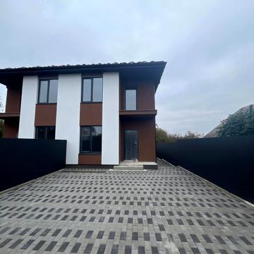 Артема Максюка вул. (Жовтнева), 3