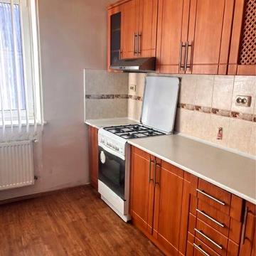 Готовий будинок у центрі Володарки — з меблями, гаражем та сауною