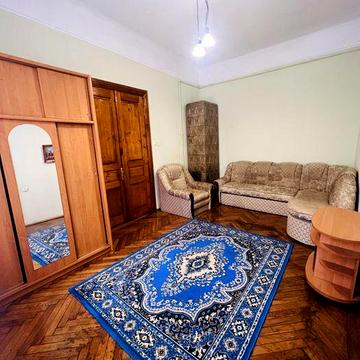 Здається в оренду 2 кімнатна квартира в центрі Львова