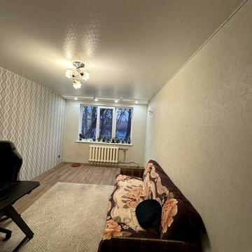 Продаж 3х кім.квартири в районі 25 колегіуму, 2 поверх.