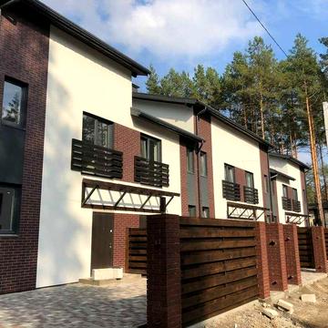 Великий Таунхаус поруч із парком, ГАЗ, централізовані комунікації!