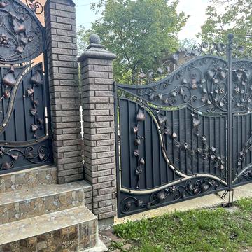 Продам будинок вул. Степового місто Чернівці.