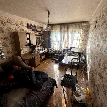 Продам 2к на низькому поверсі кв біля парку на вул Кибальчича 6