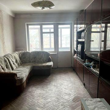 Воскресенський проспект 6